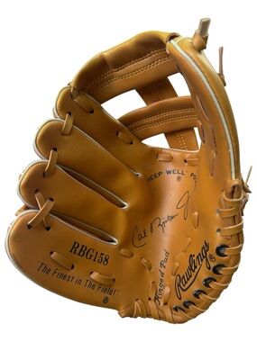 Rawlings Cal Ripken Jr 9” Youth Baseball Glove